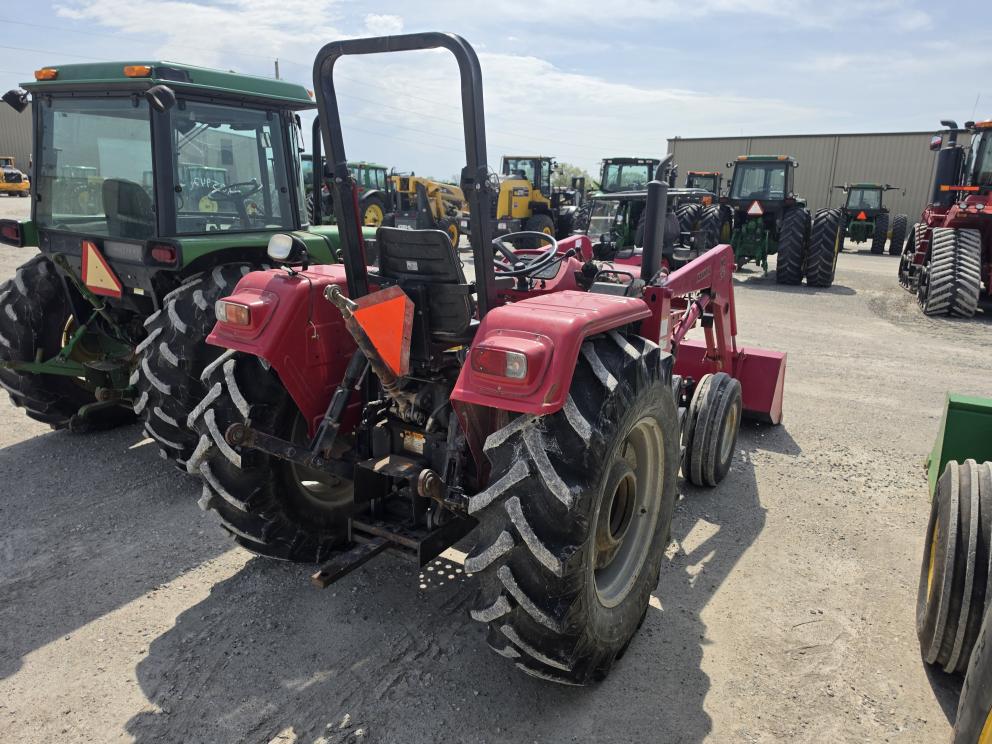 Image for 2003 Mahindra 6000