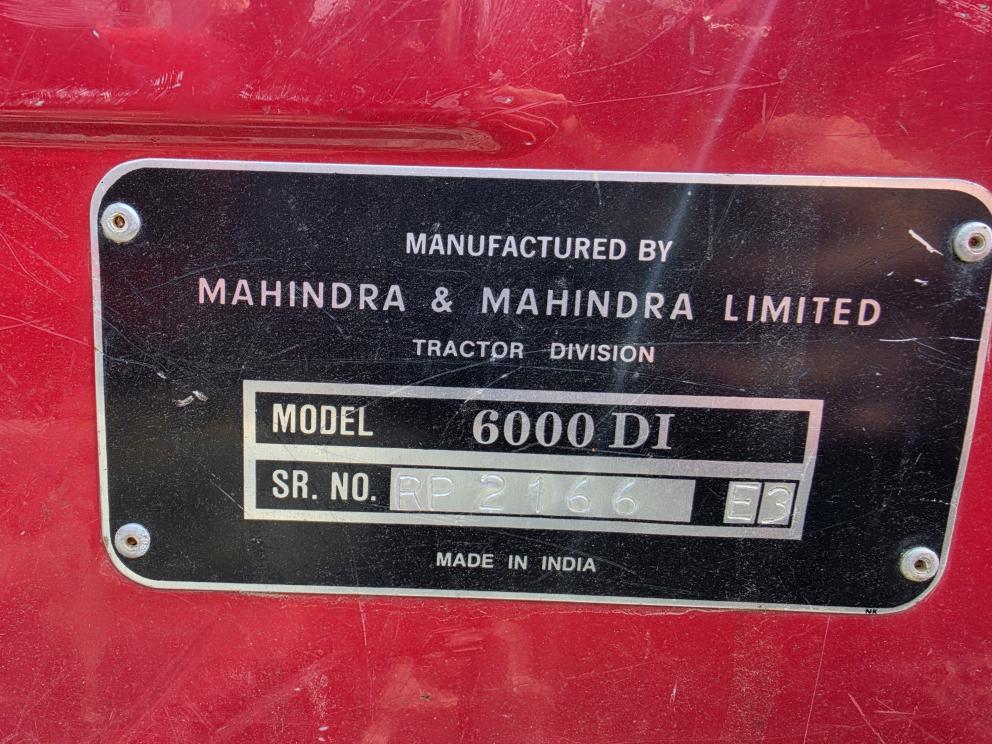Image for 2003 Mahindra 6000