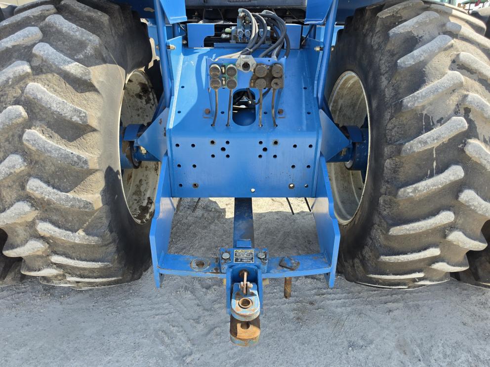 Image for 2000 New Holland 9384