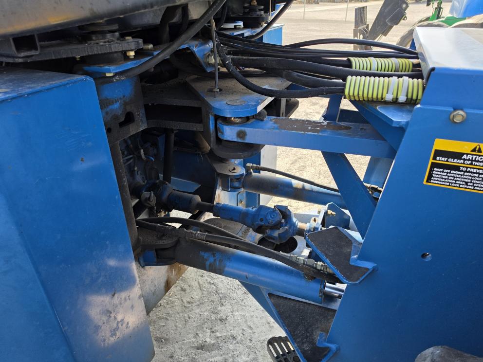 Image for 2000 New Holland 9384