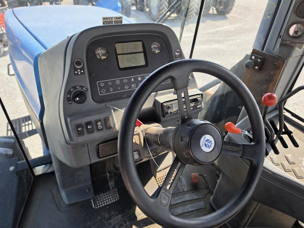 Image for 2000 New Holland 9384