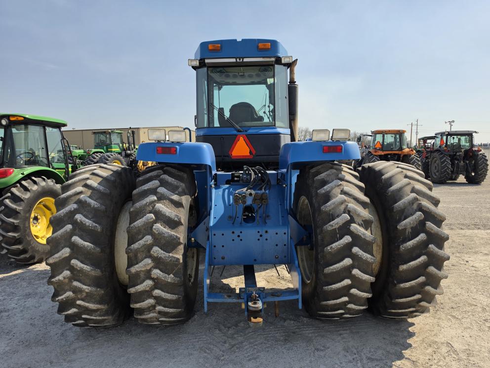Image for 2000 New Holland 9384