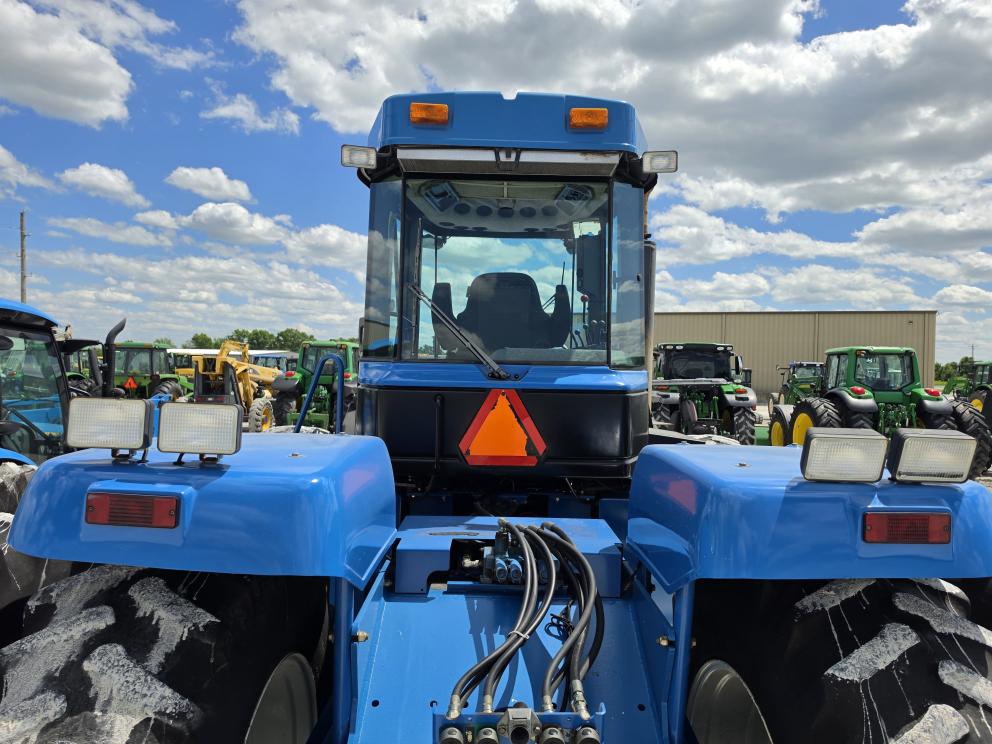 Image for 2000 New Holland 9384