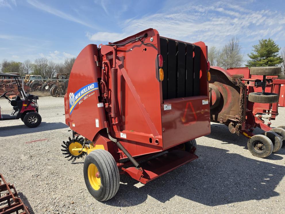 Image for 2014 New Holland Roll Belt 450 Utility