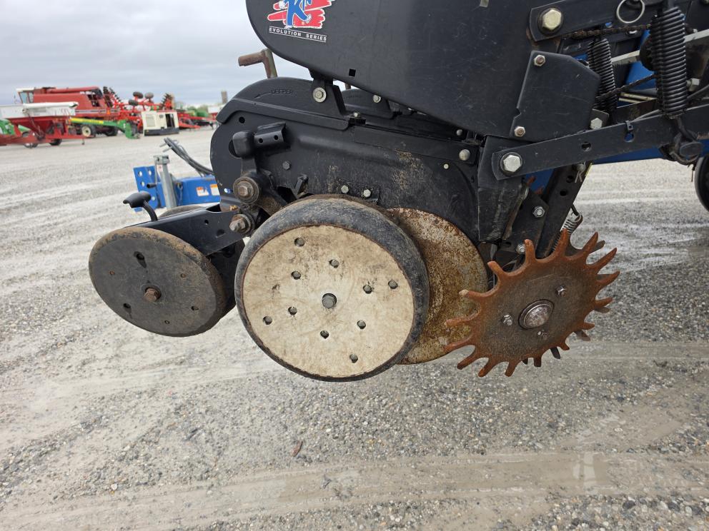 Image for 2004 Kinze 3200