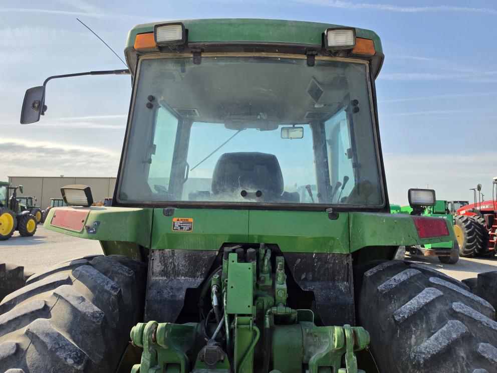 Image for 1994 John Deere 7700