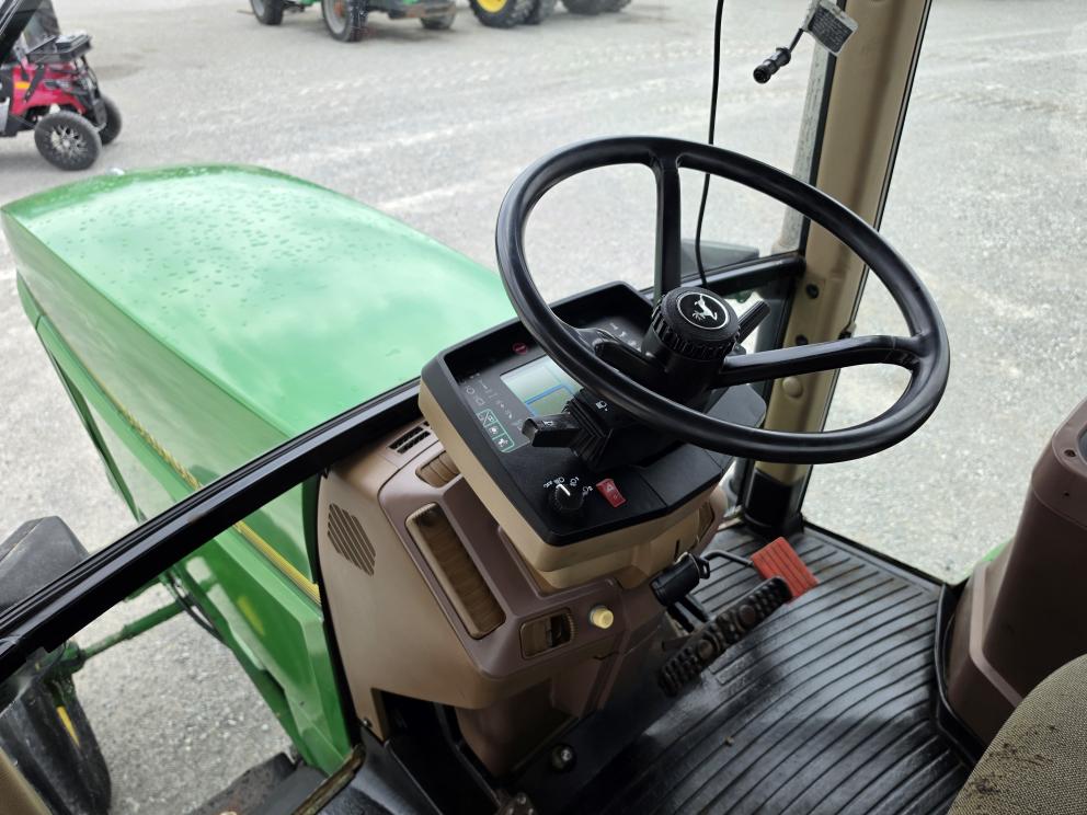 Image for 1994 John Deere 7700