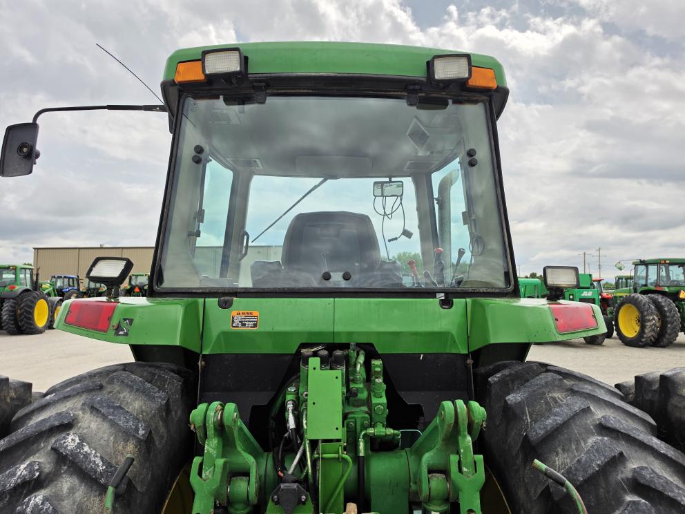 Image for 1994 John Deere 7700