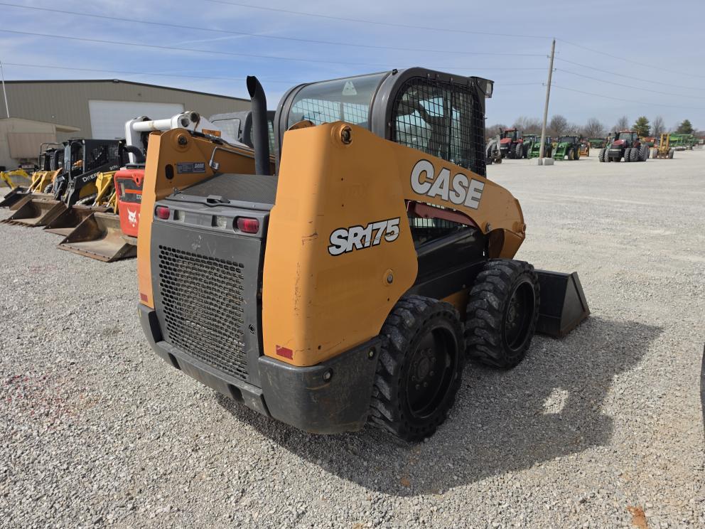 Image for 2017 Case SR175