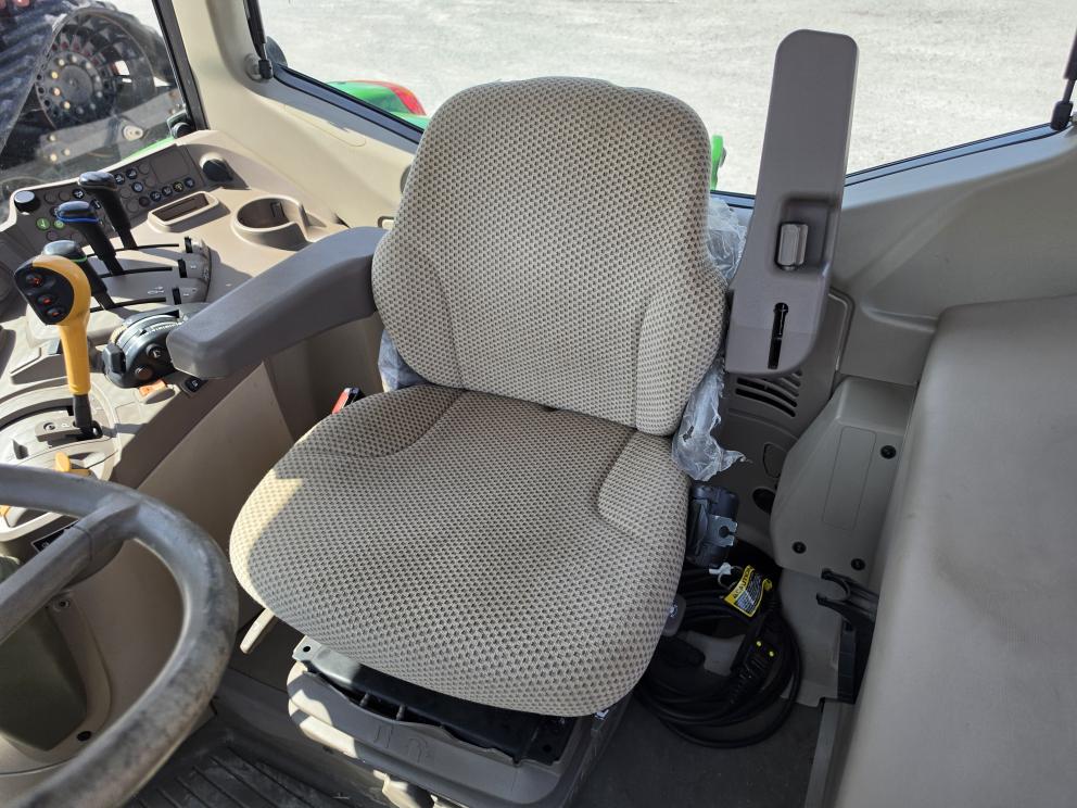 Image for 2020 John Deere 6110M