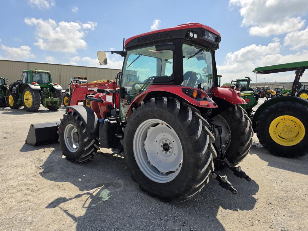 Image for 2016 MCCORMICK X6.420