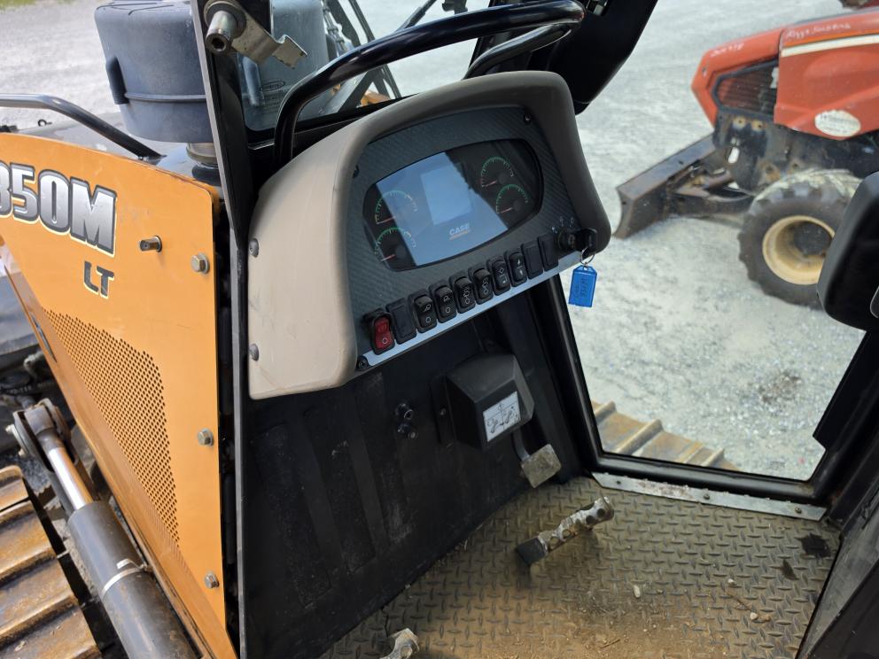 Image for 2014 Case 850M LT