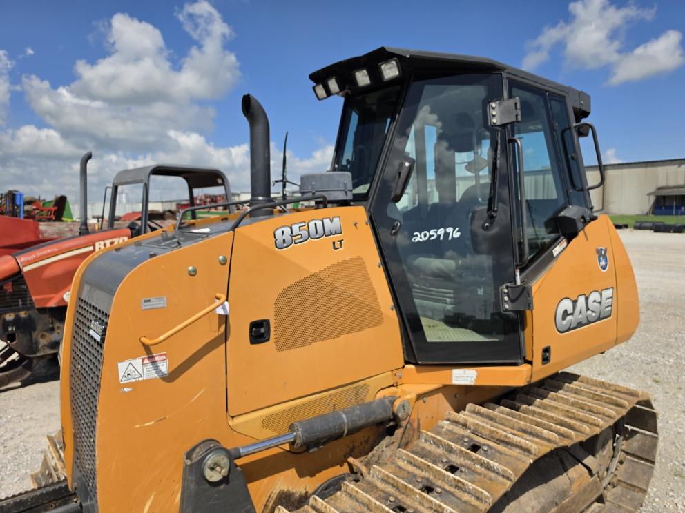 Image for 2014 Case 850M LT