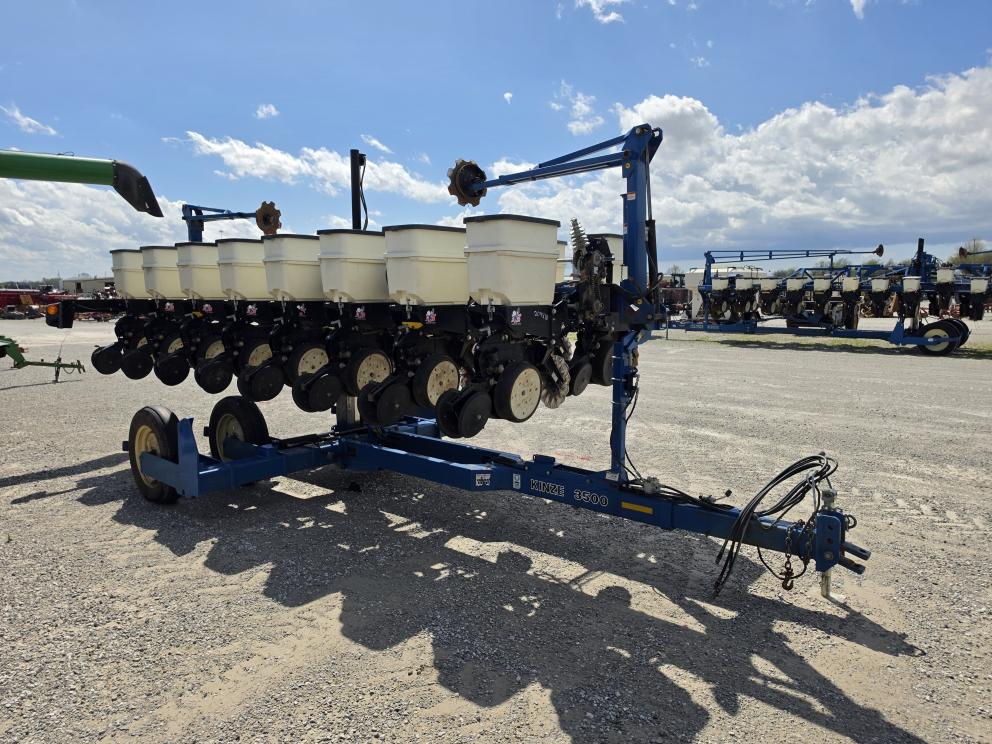 Image for 2010 Kinze 3500
