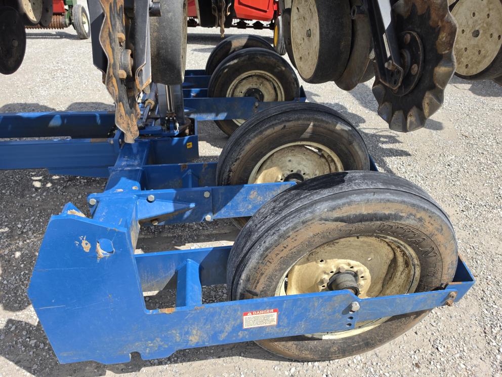 Image for 2010 Kinze 3500