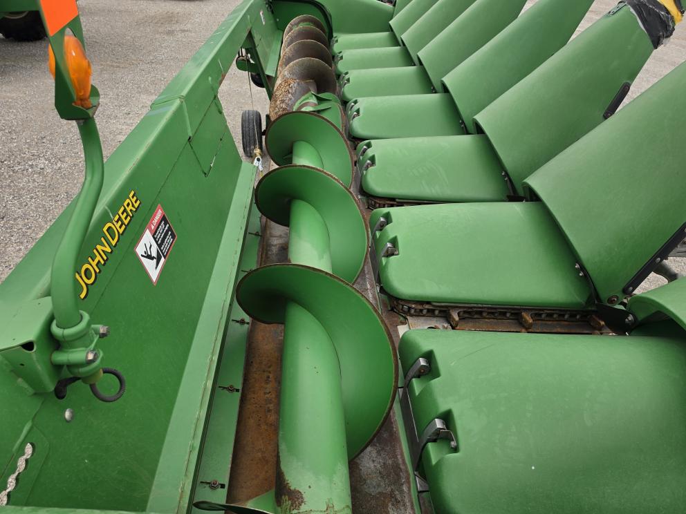 Image for 2010 John Deere 608C