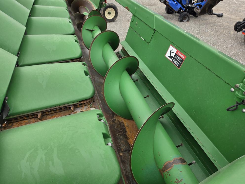 Image for 2010 John Deere 608C