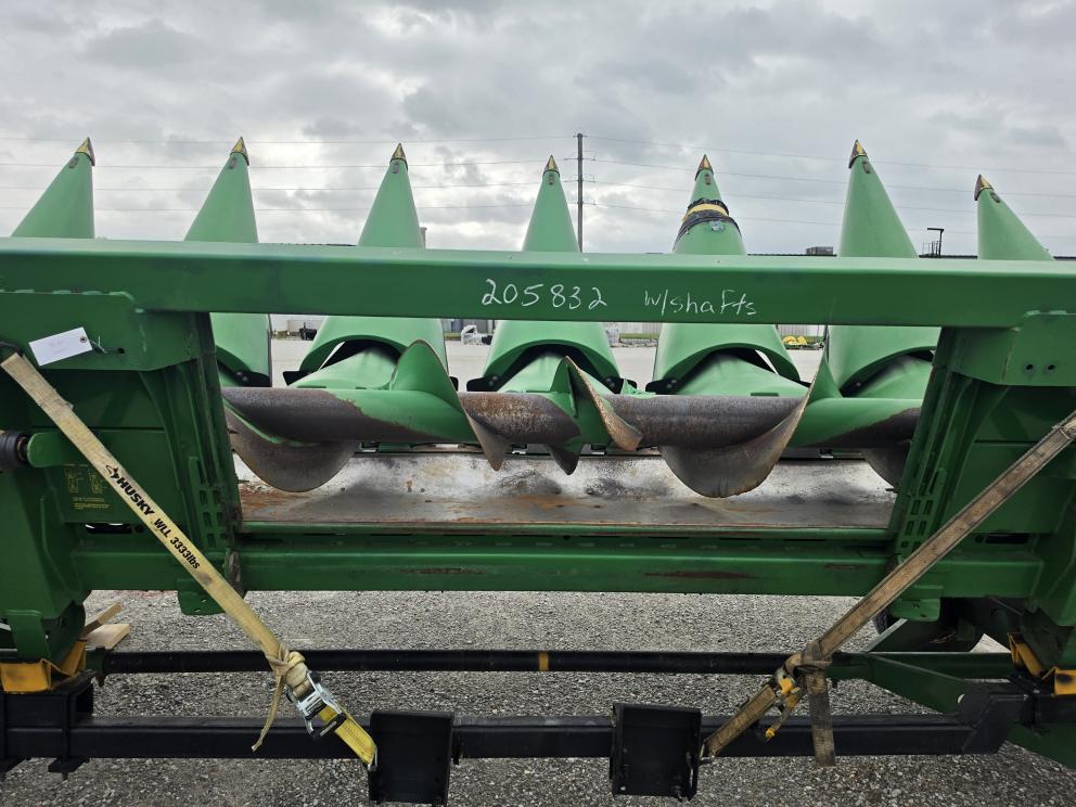 Image for 2010 John Deere 608C