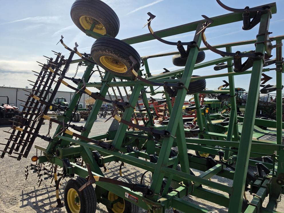 Image for 1998 John Deere 980