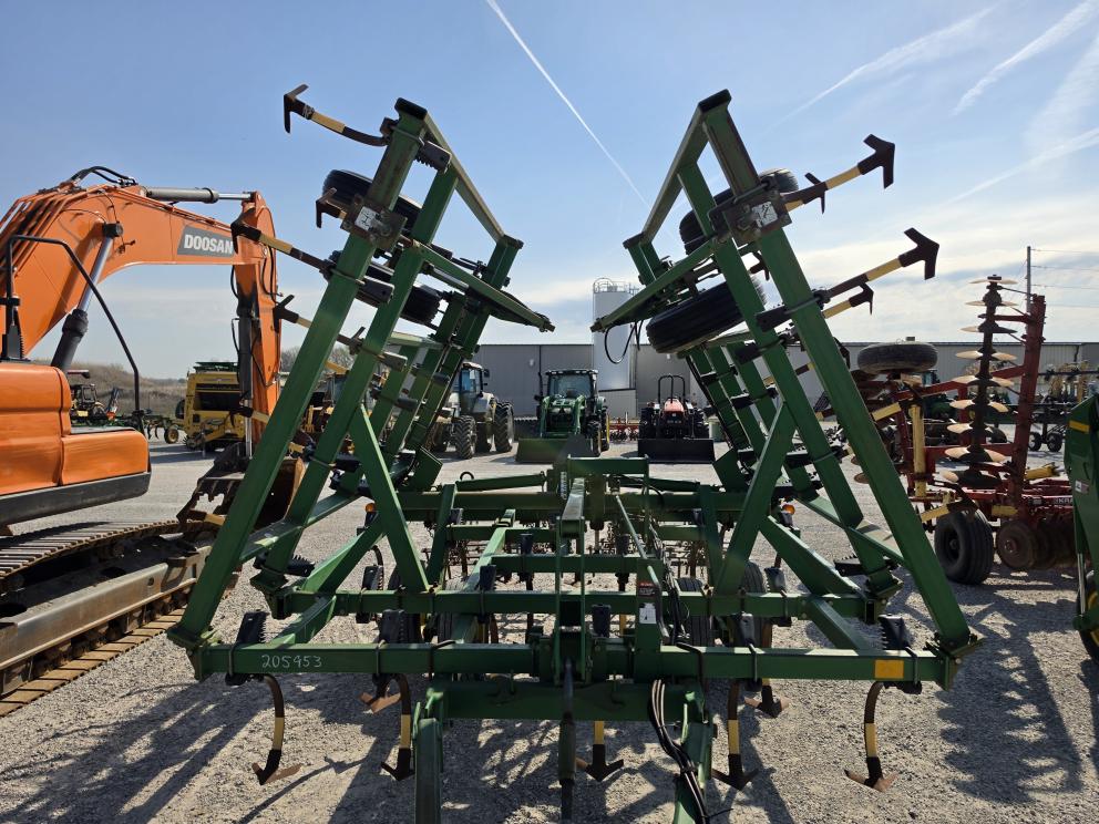 Image for 1998 John Deere 980