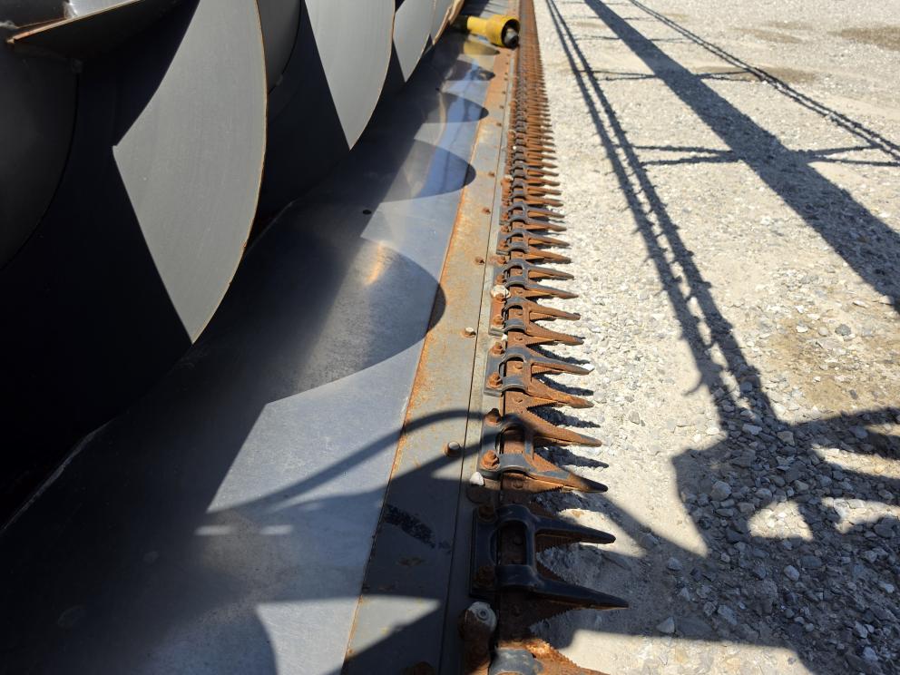 Image for 2007 Gleaner 8200-30R