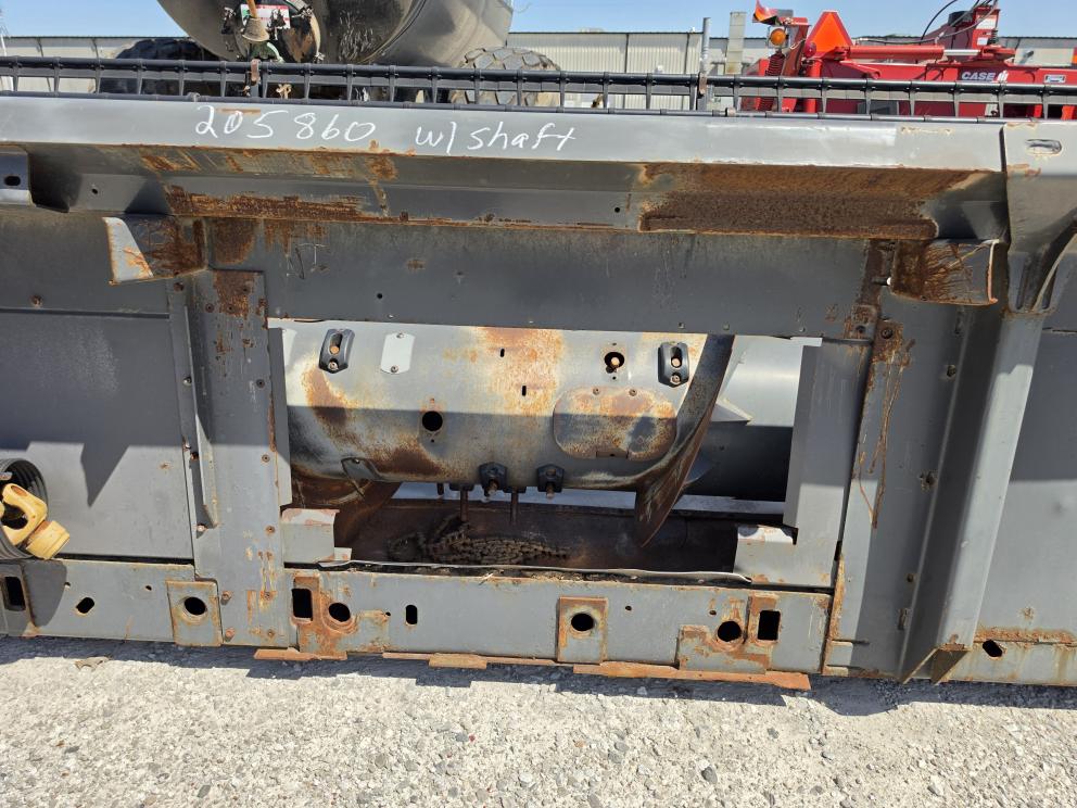 Image for 2009 Gleaner 8200-35R