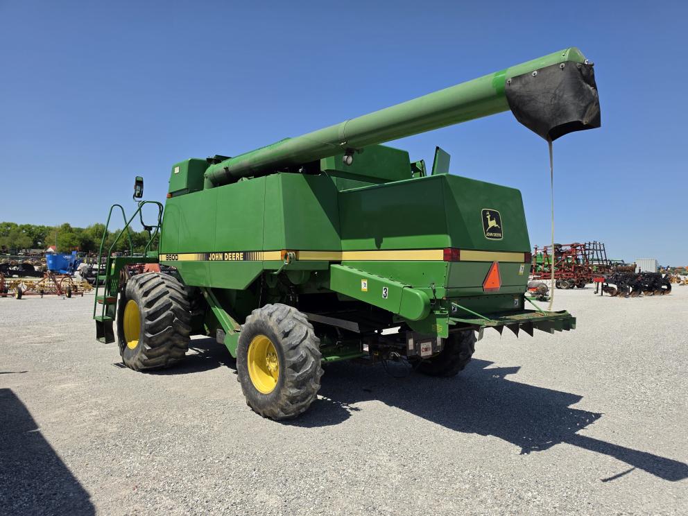 Image for 1994 John Deere 9600