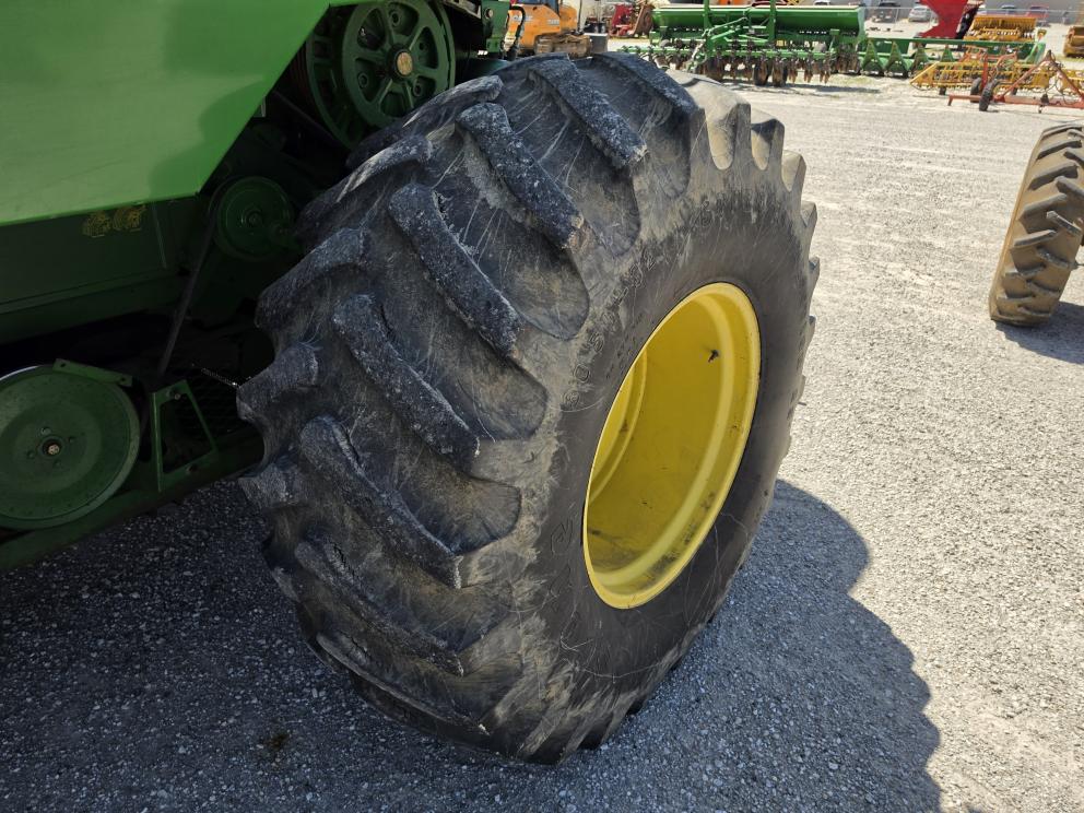 Image for 1994 John Deere 9600