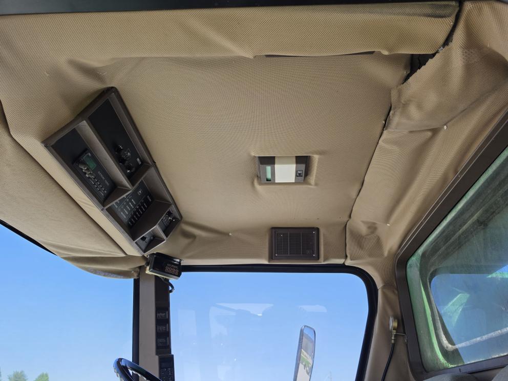 Image for 1994 John Deere 9600