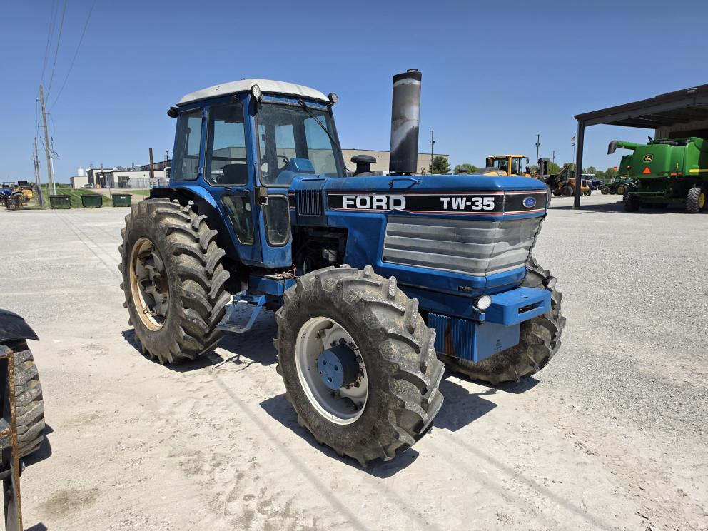 Image for 1985 Ford TW35