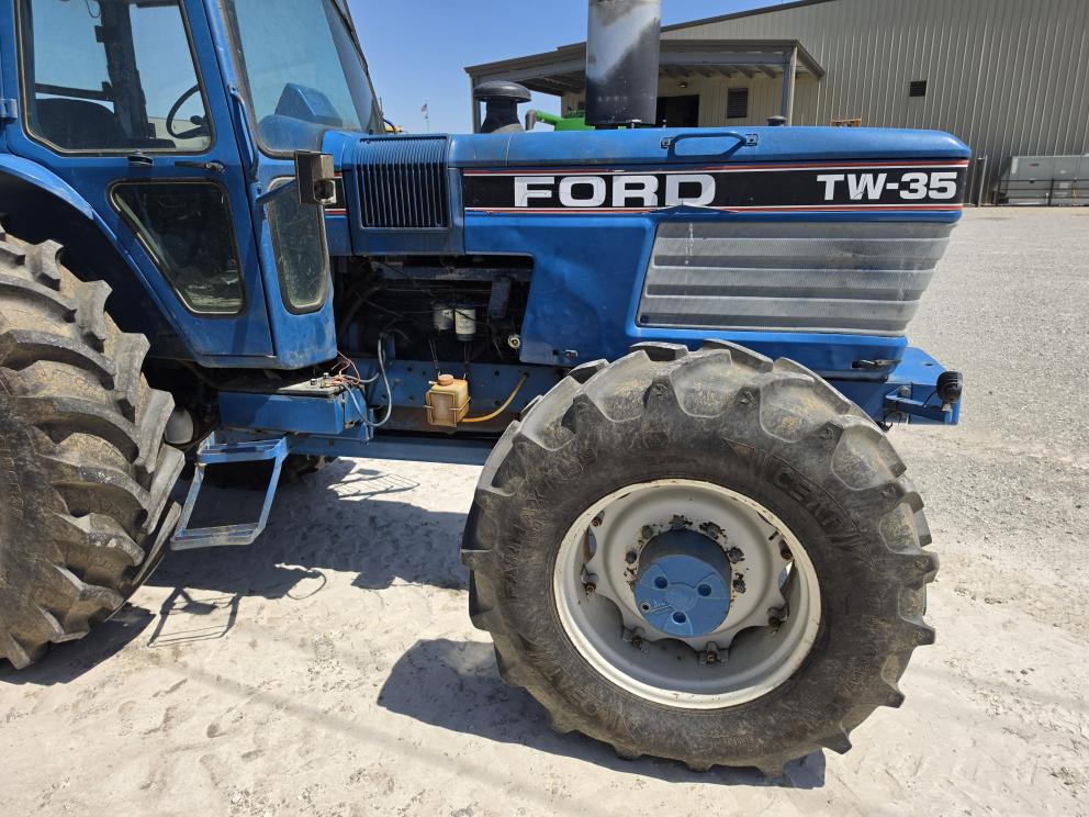 Image for 1985 Ford TW35