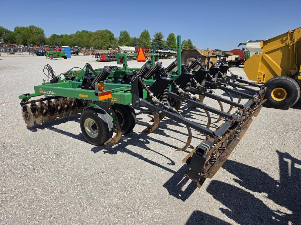 Image for 2011 Great Plains TC5111