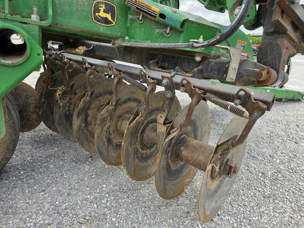 Image for 2019 John Deere 2630