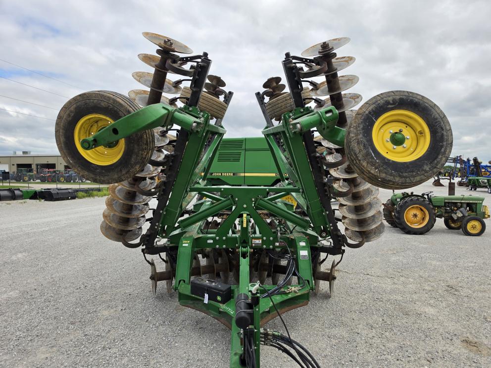 Image for 2019 John Deere 2630