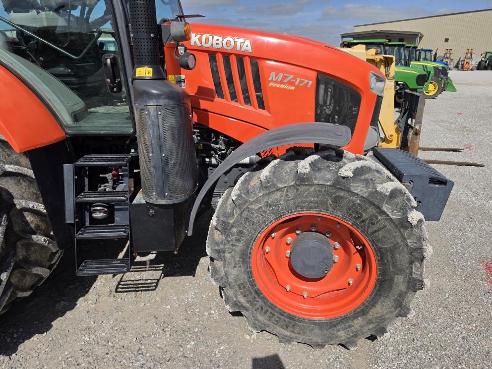 Image for 2015 Kubota M7-171 Premium