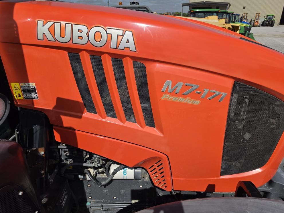 Image for 2015 Kubota M7-171 Premium