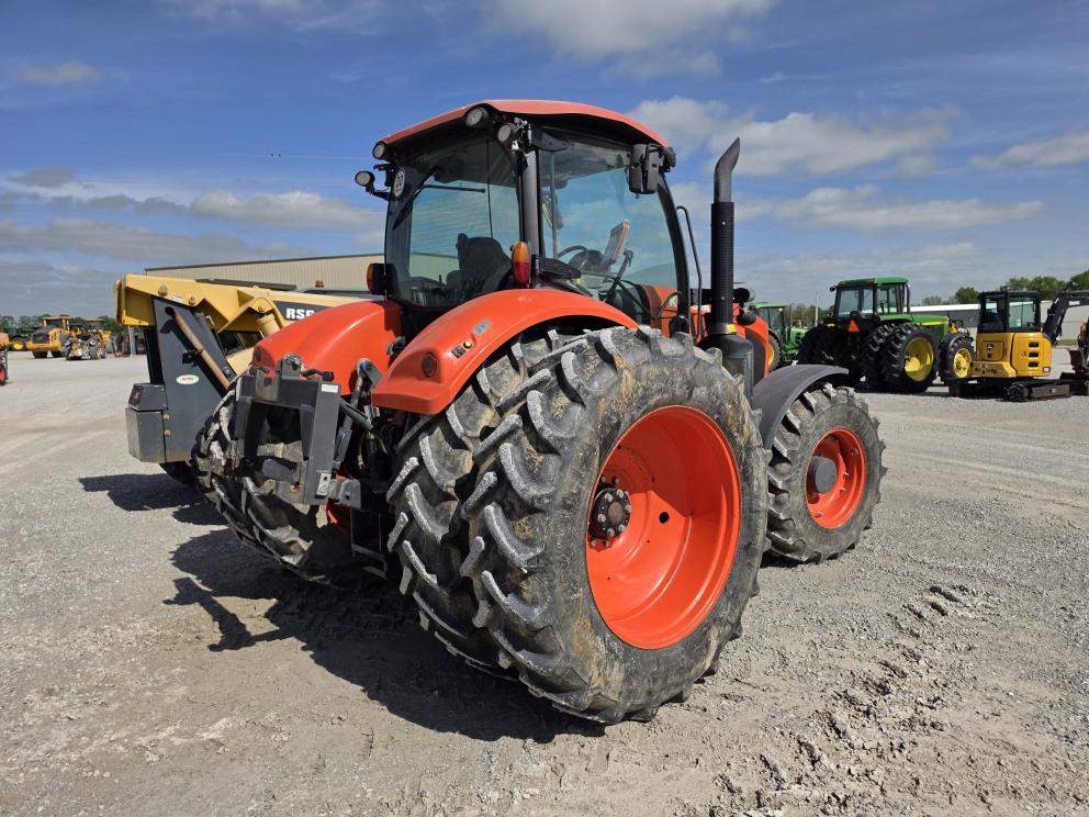 Image for 2015 Kubota M7-171 Premium
