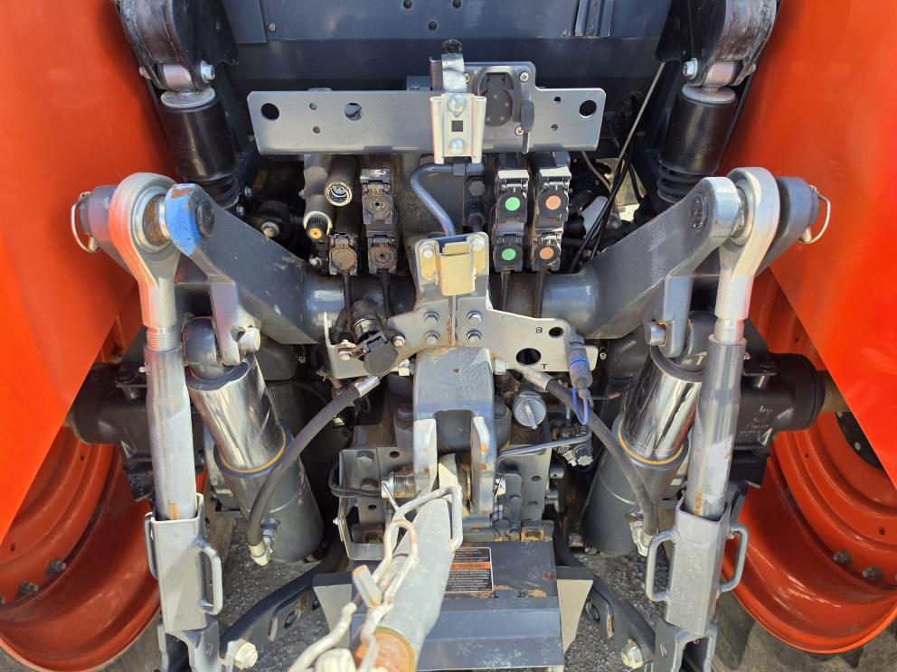 Image for 2015 Kubota M7-171 Premium