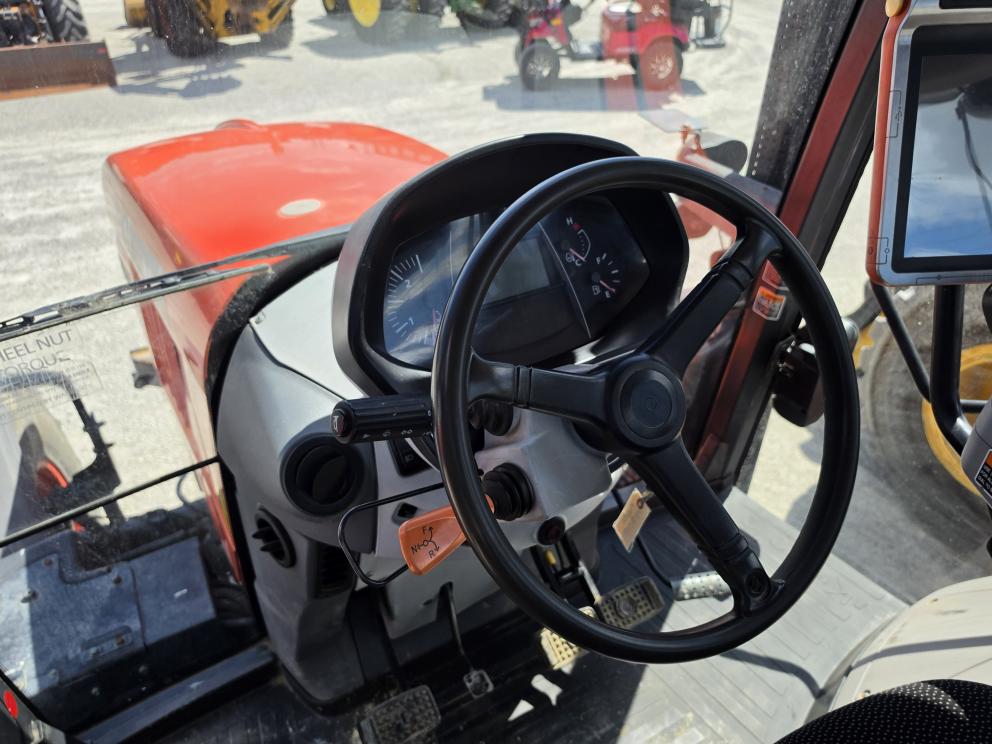Image for 2015 Kubota M7-171 Premium