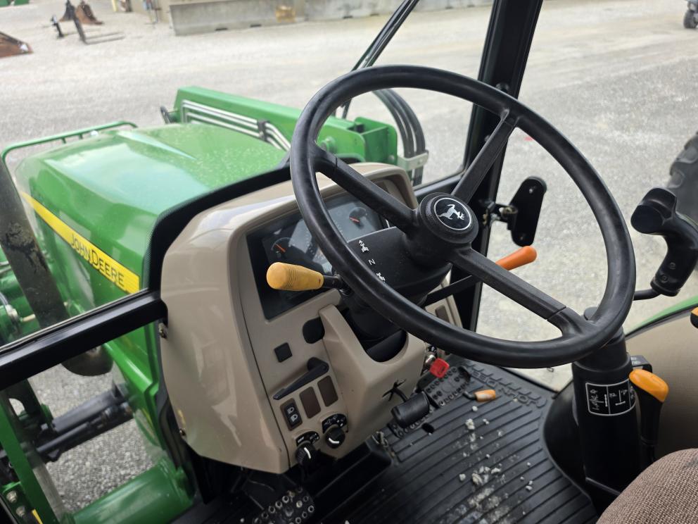 Image for 2009 John Deere 5101E