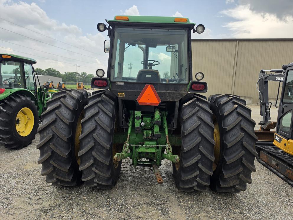 Image for 1989 John Deere 4455