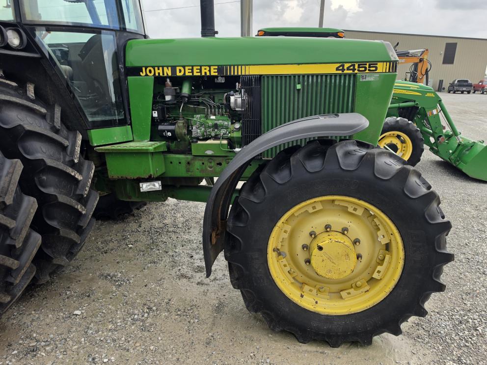 Image for 1989 John Deere 4455