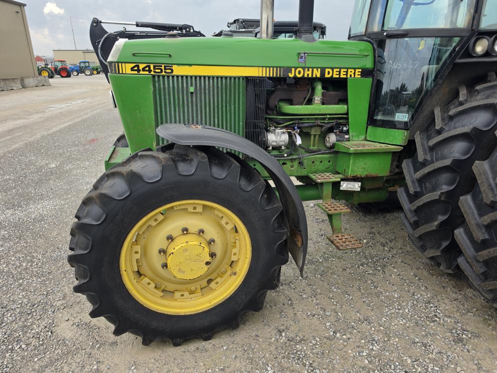 Image for 1989 John Deere 4455