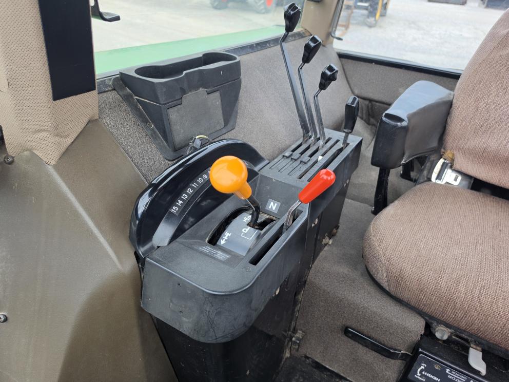 Image for 1989 John Deere 4455