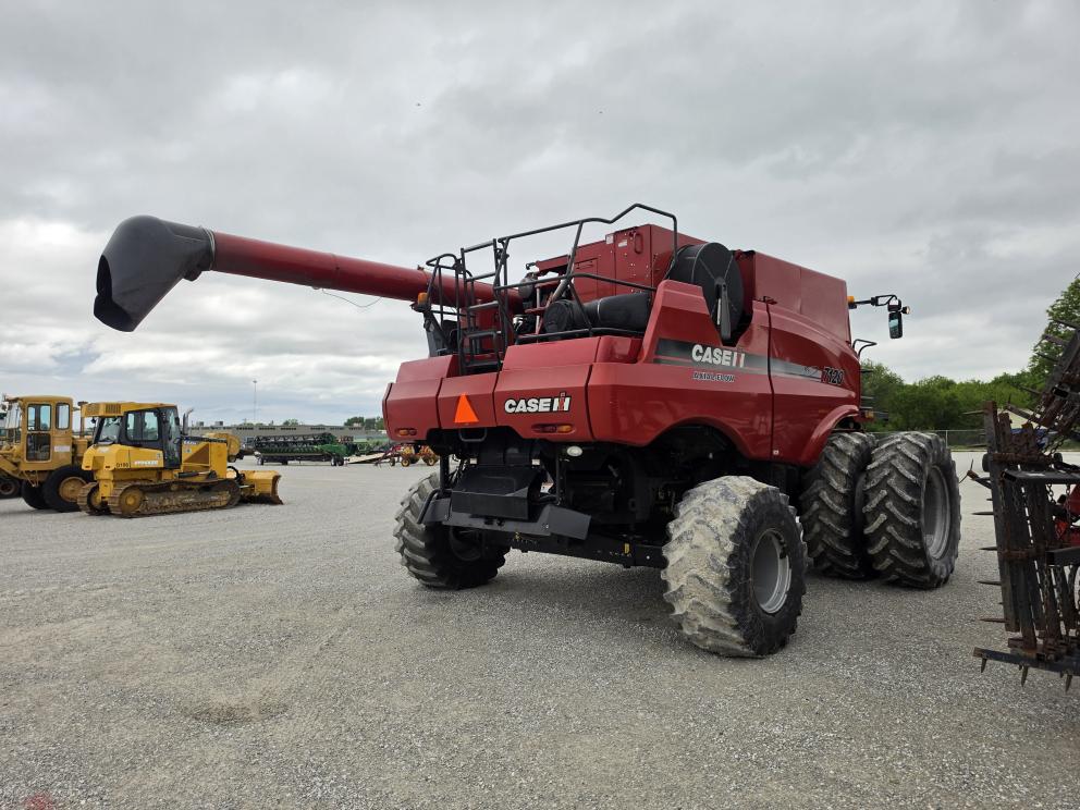 Image for 2011 Case IH 7120