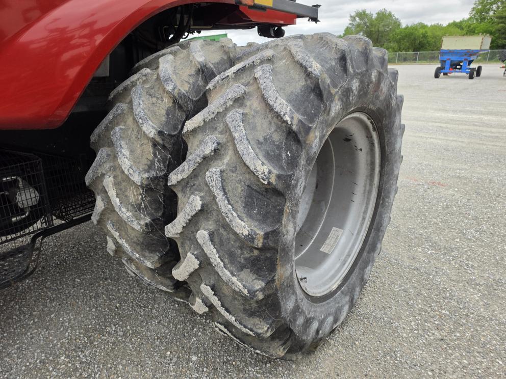 Image for 2011 Case IH 7120