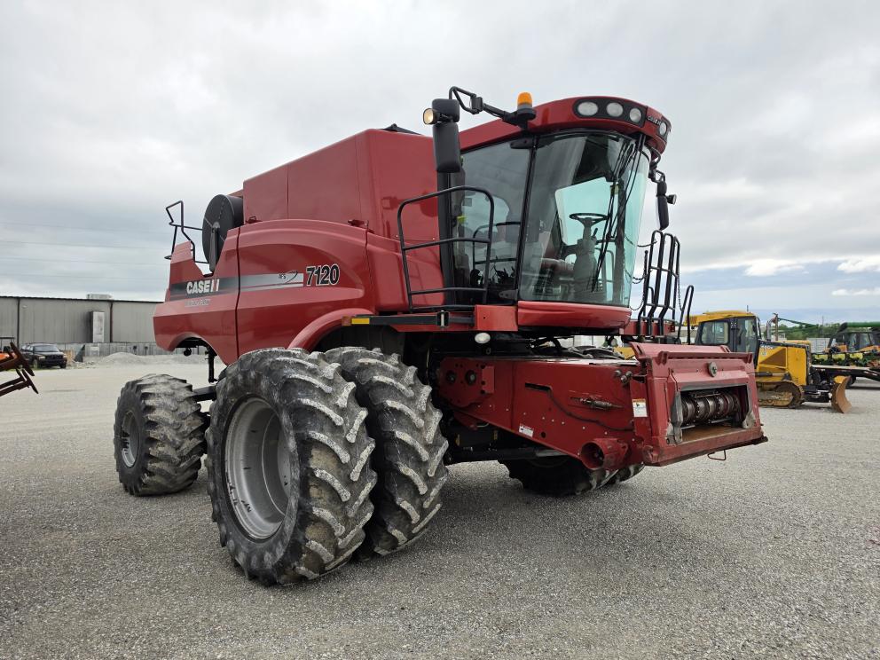 Image for 2011 Case IH 7120