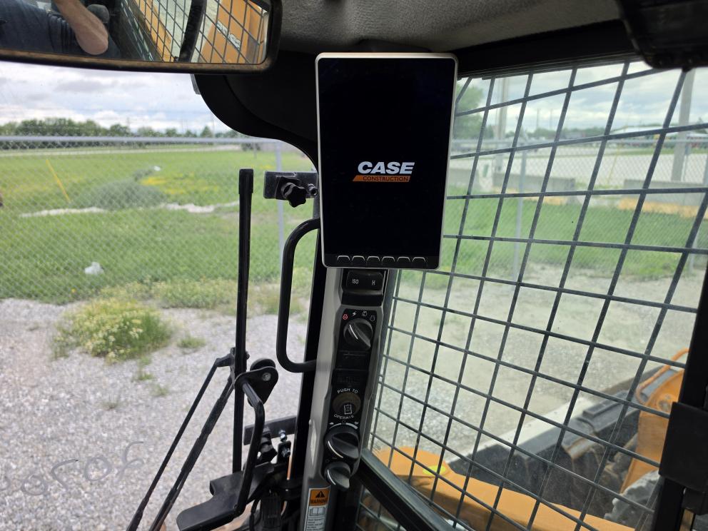 Image for 2020 Case TV450B