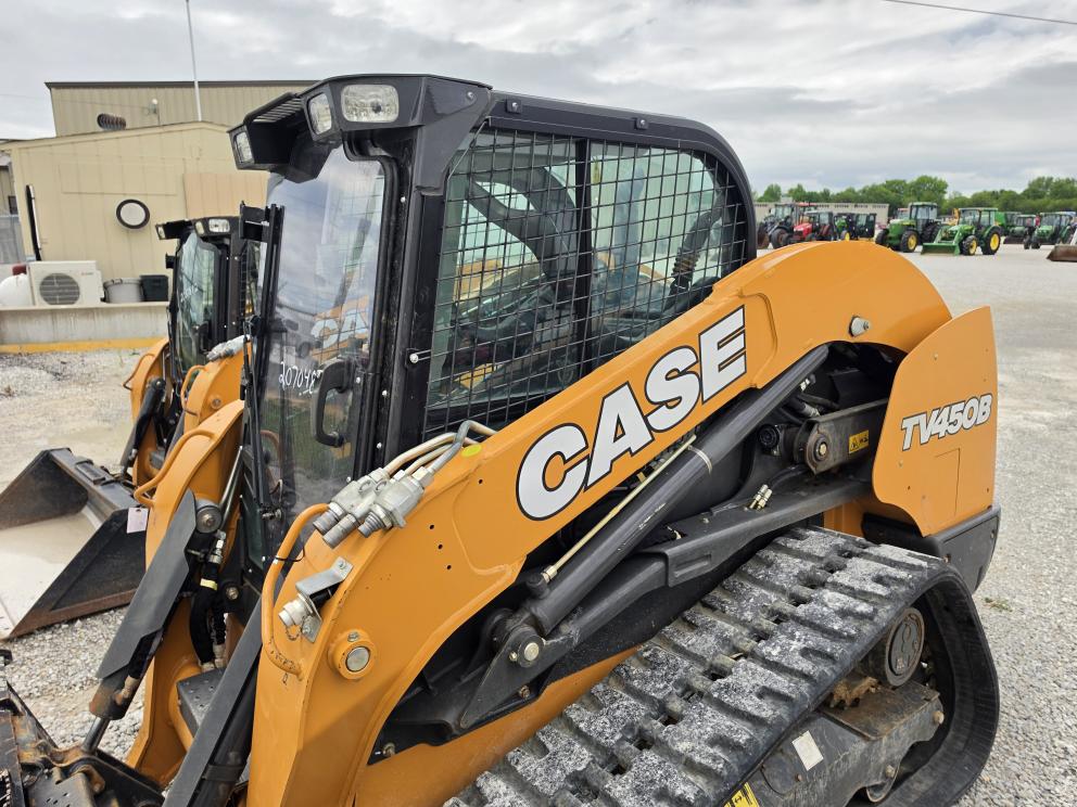Image for 2020 Case TV450B