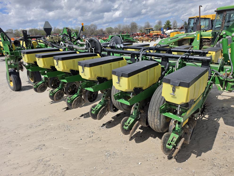 Image for 2007 John Deere 1770NT